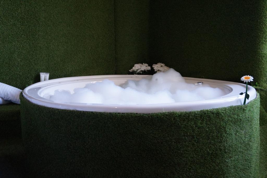 Jacuzzi Rooms روما المظهر الخارجي الصورة