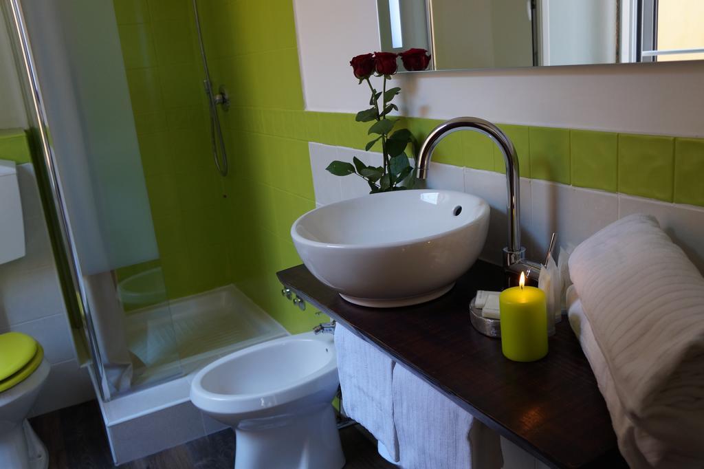 Jacuzzi Rooms روما المظهر الخارجي الصورة
