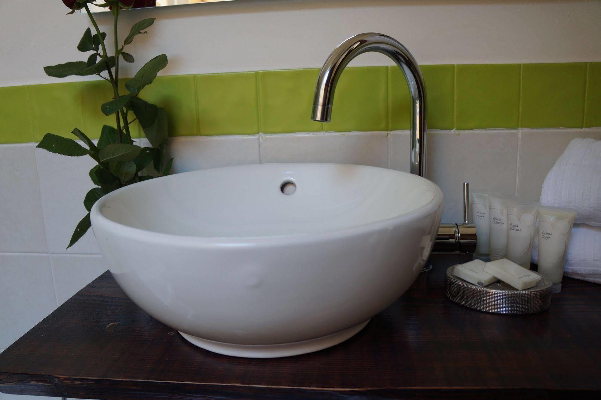 Jacuzzi Rooms روما المظهر الخارجي الصورة
