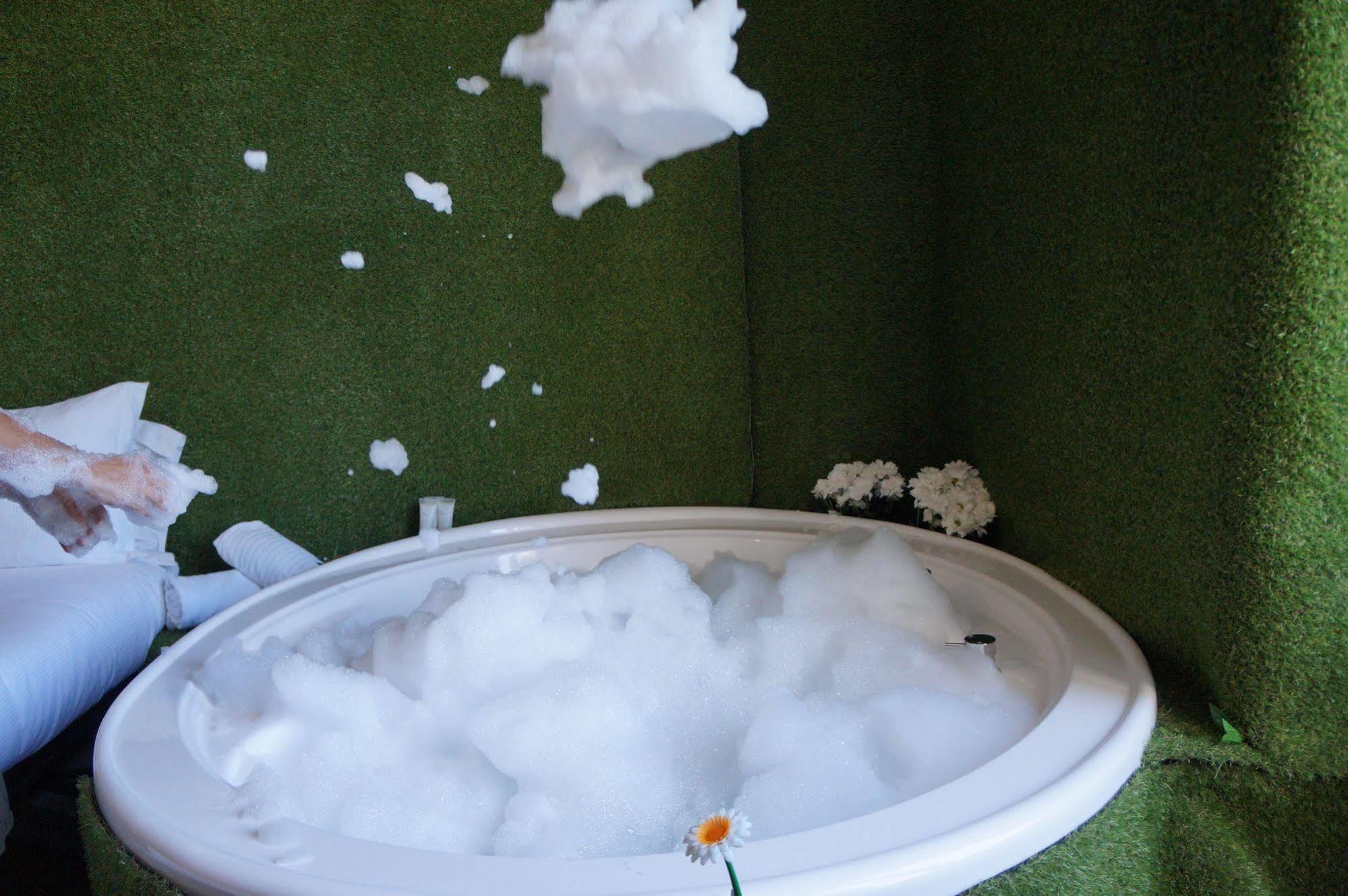 Jacuzzi Rooms روما المظهر الخارجي الصورة